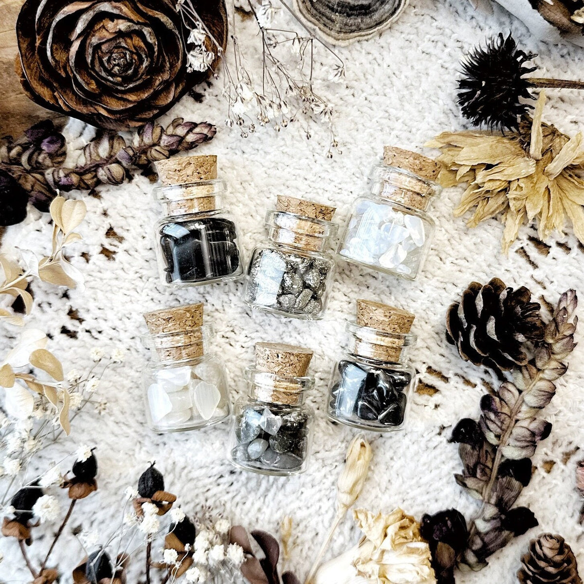 Black & White Collection Mini Crystal Vials – No. 01