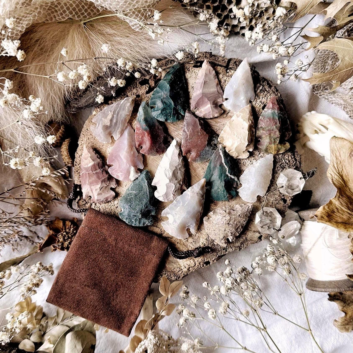 One Hand Carved Agate Arrowhead – No. 01