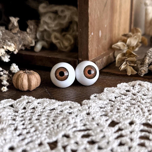 Vintage Pair of Doll Eyes – No. 01