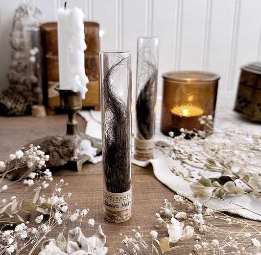 Real Bison Hair in Glass Vial – No. 02