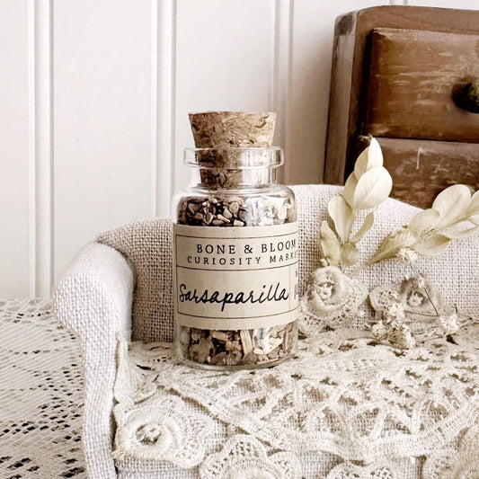 Dried Sarsaparilla in Glass Vial – No. 105