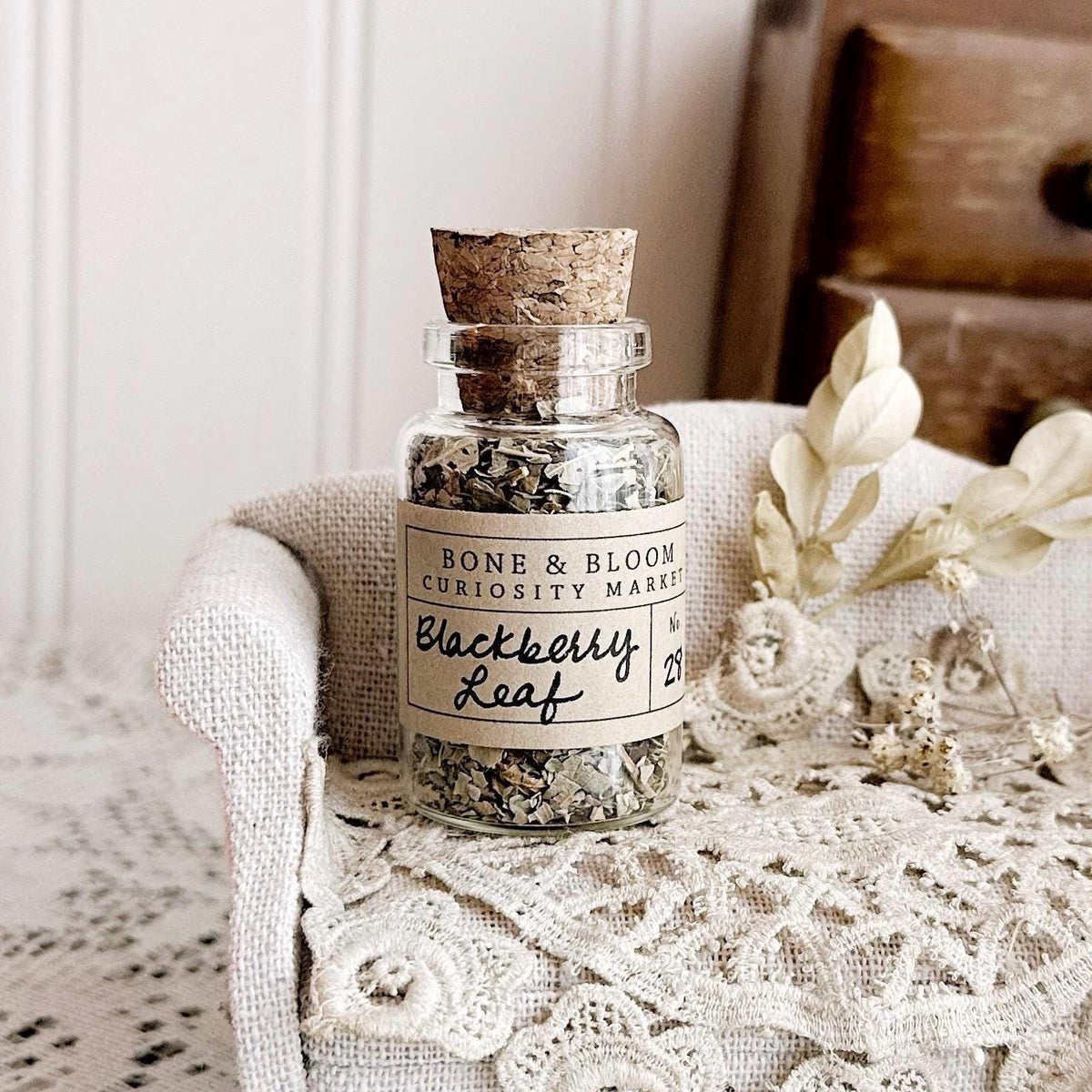 Dried Blackberry Leaf in Glass Vial – No. 28