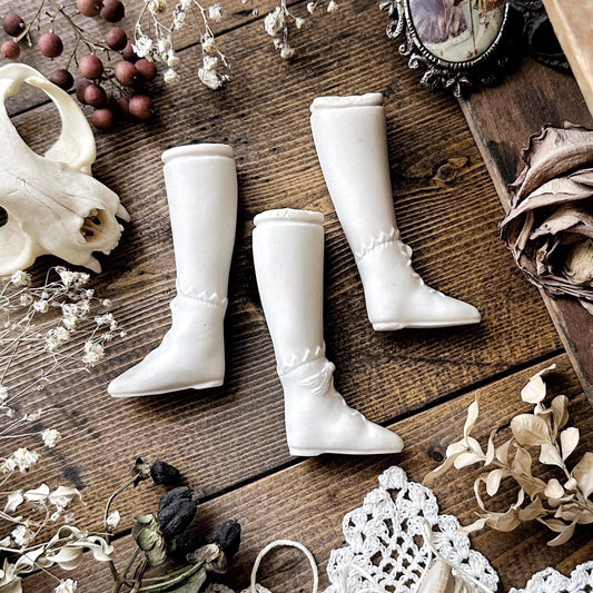 One Vintage Porcelain Doll Leg – No. 06