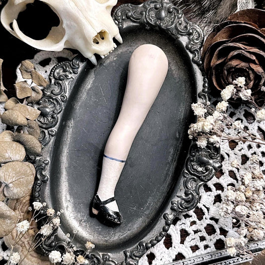 Vintage Porcelain Doll Leg – No. 03