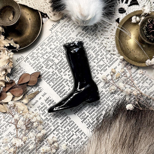 Vintage Porcelain Doll Leg – No. 05